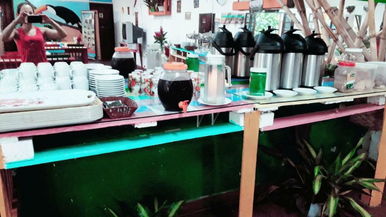 פוארטו איגואסו Hotel Los Amigos מראה חיצוני תמונה